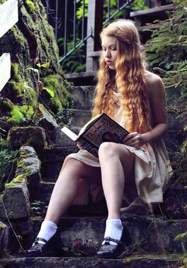 Blonde angelic nymph gets rid of her clothes once she's outdoors