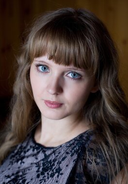 Wendy B has cute bangs and a pretty face to match as well