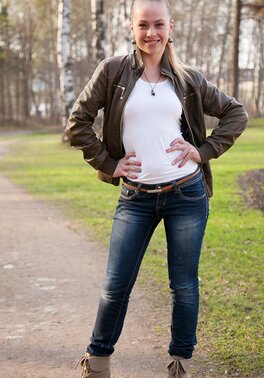 Little tittied hoe Daria Glower is going to get gangfucked hard