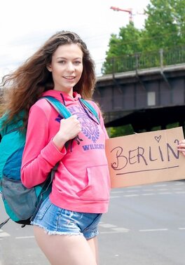 Her cunt seems like a delightful and meaty package WOW