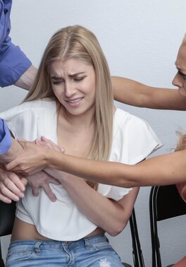 Ryan Mclane gives Honey Blossom and Nikki Peach a cumshot