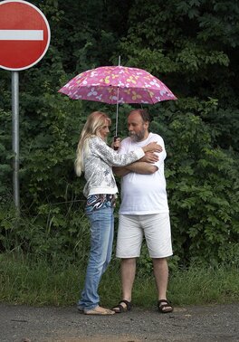 Sexy blonde teen Mia Hilton gets fucked by an old man after drying him off