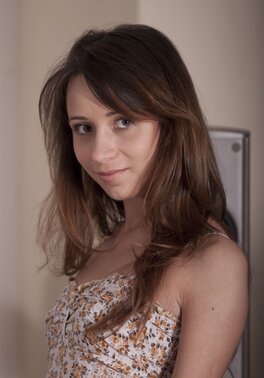 Cutie with natural boobs and a skinny body soh wing off herself