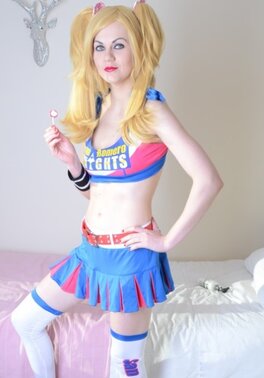 Lollipop Chainsaw-looking blonde shows her pink, pale pussy