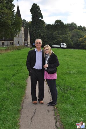 Man sees in girl's eyes that she loves cock-riding and takes her home for humping