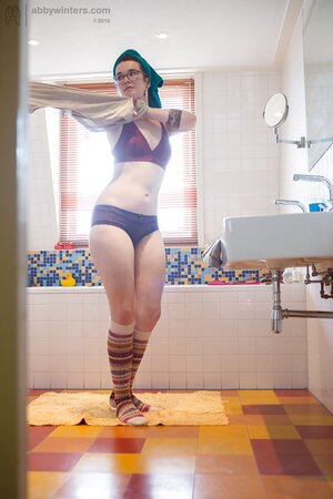 Nerdy girl with a towel on head gives perverted roommate good reason for jerking