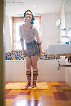 Nerdy girl with a towel on head gives perverted roommate good reason for jerking