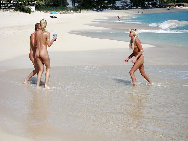 Group of young slutty girls pose absolutely naked on the beach with no shame