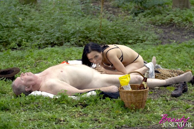 Old guy doesn't stand on ceremony with fragile babe but just thrusts cock into her