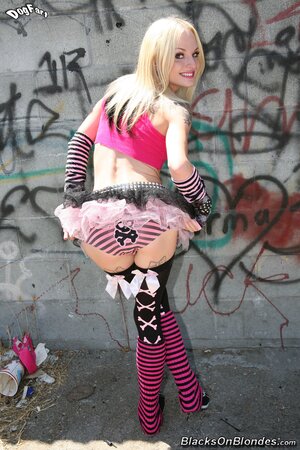 Tantalizing babe loves black and pink so she gets BBCs in her flower