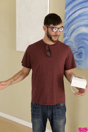 Guy with glasses shoves his instrument into the vagina of his blonde stepsister