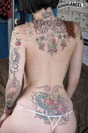 There is nobody around just a slut with black hair so she can slowly get naked