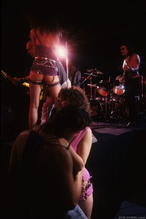 There are a lot of girl at the rock concert who want to have sexual fun