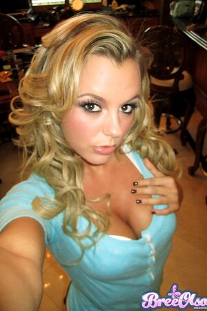 Temptress has beautiful big coconuts and she flaunts them everywhere she goes