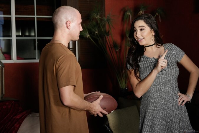 Instead of watching football boy drills curvy GF and covers her tits with jizz