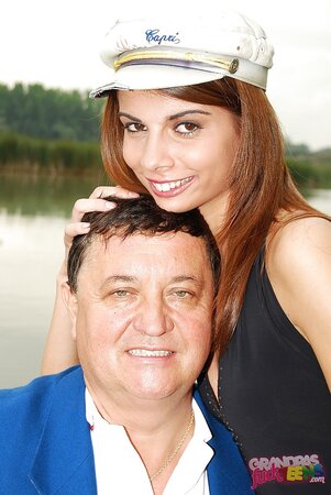 Slutty teen is grateful for romantic dinner and blows her sugar daddy's cock