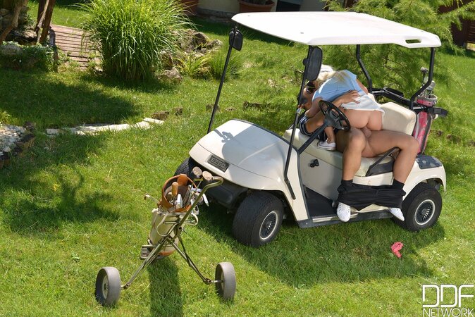 Kinky blond lassie interrupts golf game to ride her lover’s big cock
