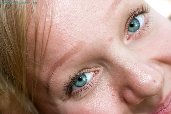 Claire J is going to show her oozing twat because why not