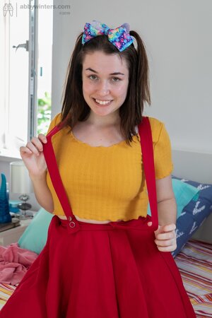 Girl with curves and bush wants to fuck all kinds of freaky toys