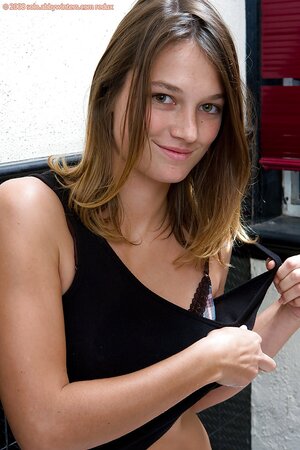 Small boobs babe Violeta showing her wet body for the cam