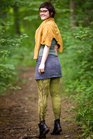 Skinny brunette is going to finger herself while outside