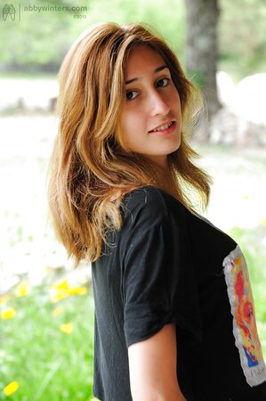 Awesome tease from a horny girl who shows her legs and more