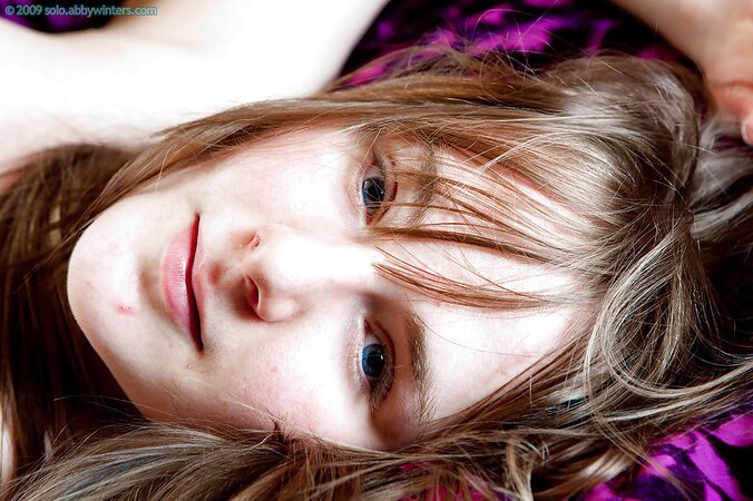 Thicc hottie Claire T is going to show her small boobs big time