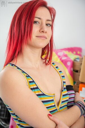 Flexible girl named Danna is going to fuck that pussy silly