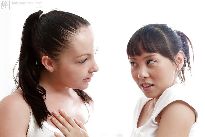 Eva Berger and Mei are going to fuck with true passion