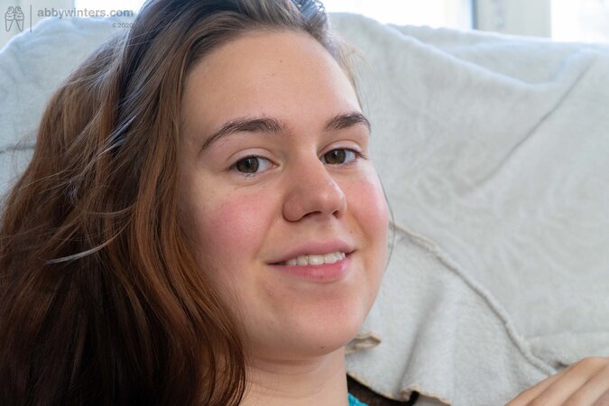 Anca shows her toes and looks great while just being silly