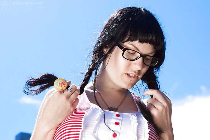 Good girl with a meaty ass is going to show her wet slit