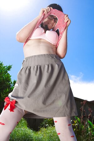 Good girl with a meaty ass is going to show her wet slit