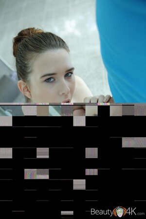 Pale and kinky Sunny Honey is going to get fucked poolside