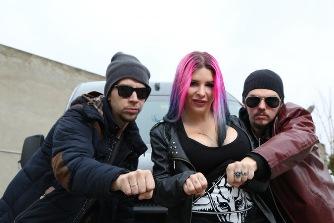 This lovely lady enjoys having sex with big cocks and beyond