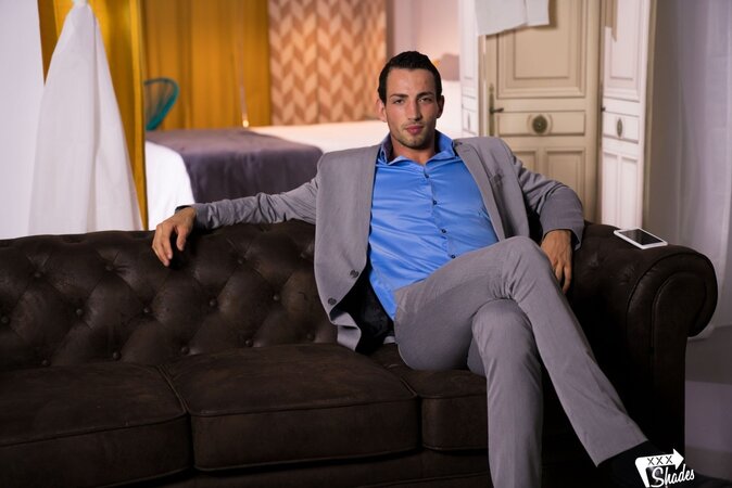 Girl's pretty face gets covered in cum after hard oral sex