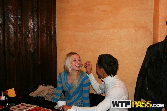 Charming blondie wants to get fucked in a really hot gallery