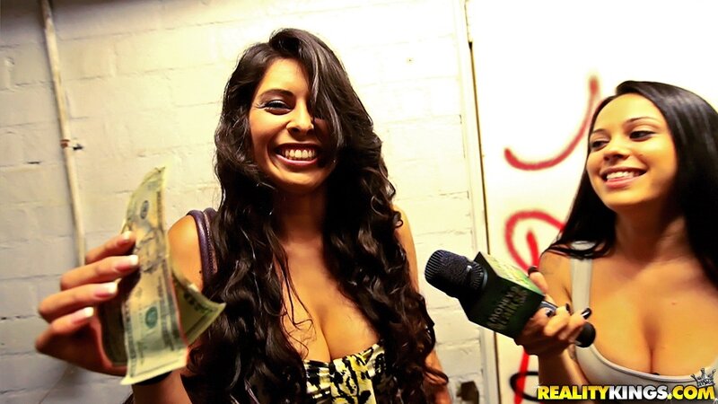 Lust reigns supreme in a sexy gallery with a kinky babe