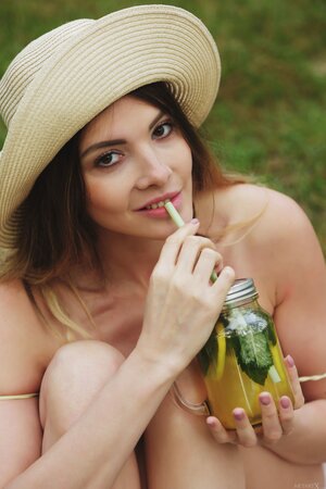 Brunette wants the best action with a truly hot outcome