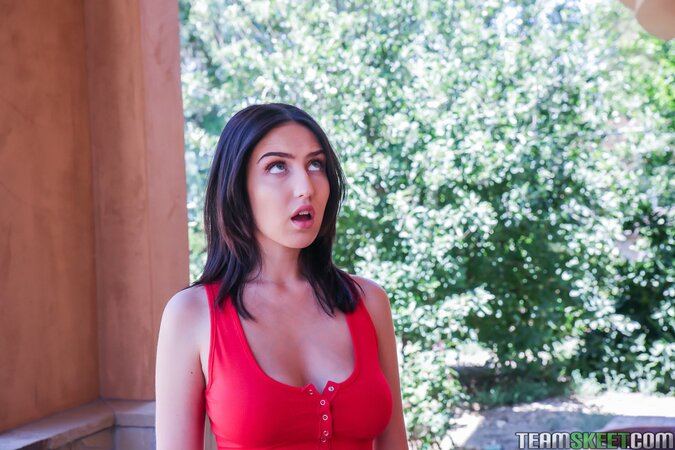 Kiki Daire and Jade Baker are about to dyke it out on camera