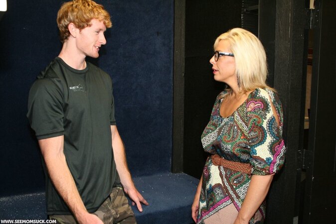 Mature prostitute Carey Riley easily devouring the big dick of the teen