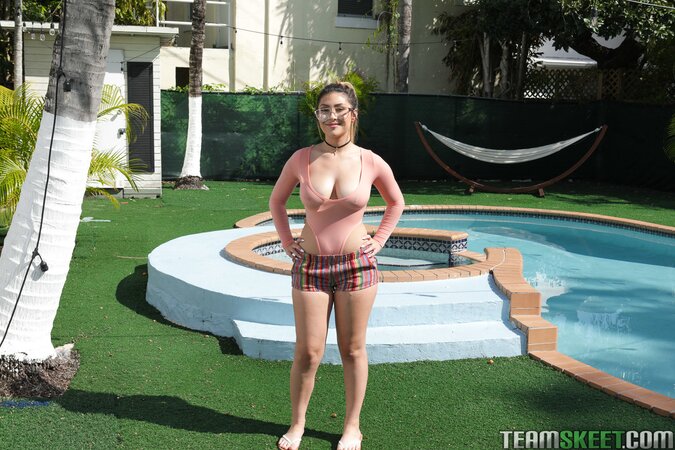 Serena Skyes takes off her glasses so she can get wrecked