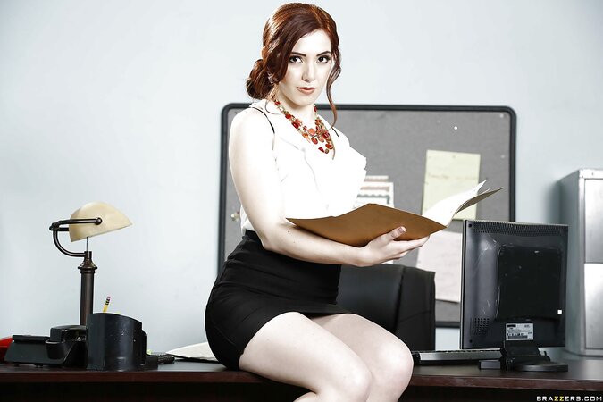 Cool office girl satisfies viewers taking clothes off and posing with shoes on