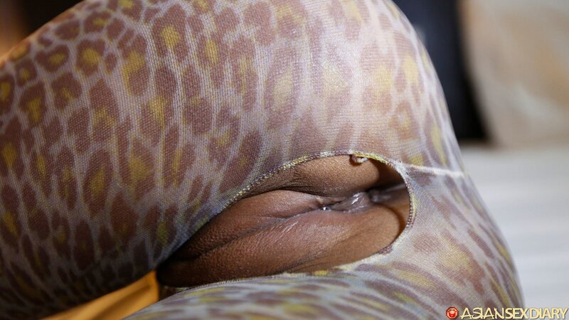 Horny girl Golf teases her tight brown twat and gets fucked