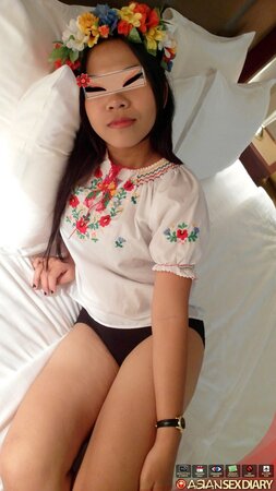 Unbelievable Asian fuck with a girl who wears a sexy crown