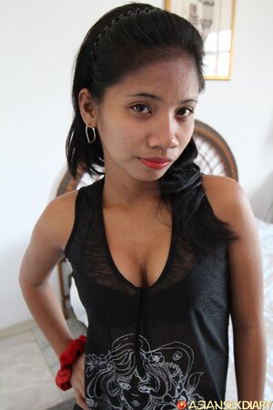 Brilliant tease from a sensational Asian gal named Francine