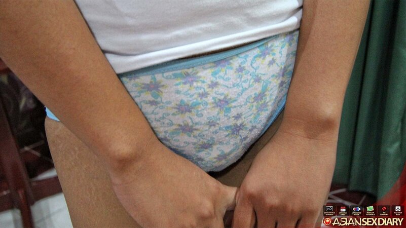 Maricel is wet and she needs a big dick deep inside her too