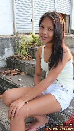 Adorable Pinay babe wants to get covered in fresh fucking cum