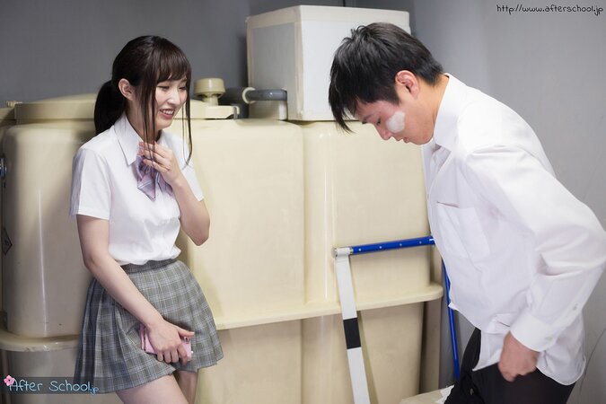 Cute Asian schoolgirl cums after pussy oral princess treatment