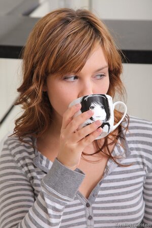 Amateur teen slut likes to swallow her boyfriend's big dick