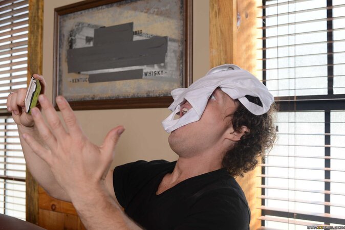 Curvy rodeo girl gets her pussy smashed by hard dick today